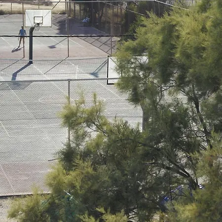 מלון Galatis 3*